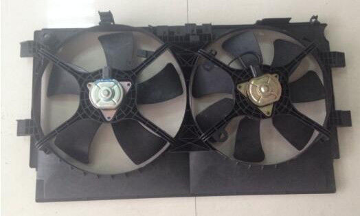 Китай Охлаждающие вентиляторы радиатора всеобщего автомобиля электрические, автомобильные охлаждающие вентиляторы для интерьера автомобиля поставщик
